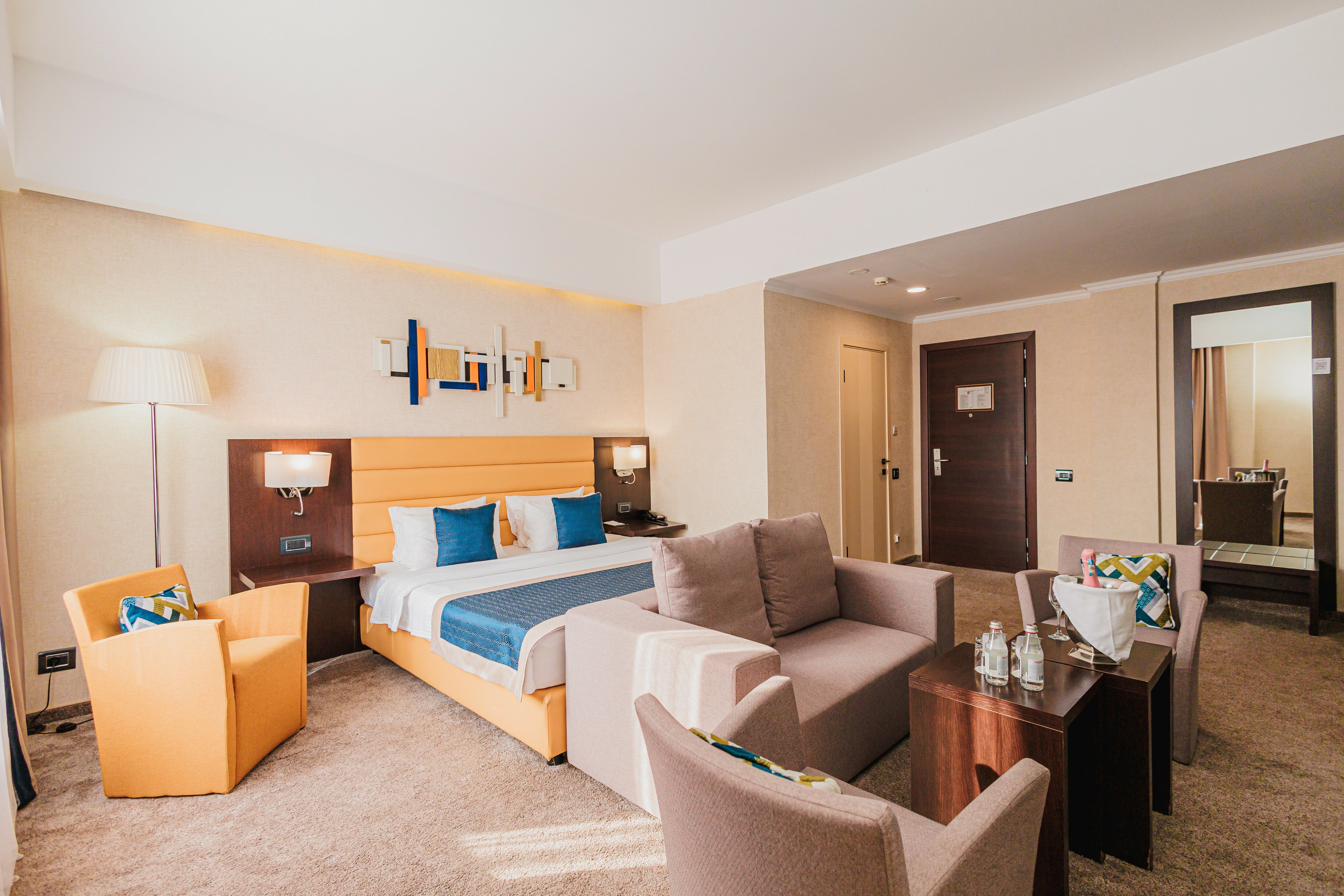 Фото Comfort Hotel Astana