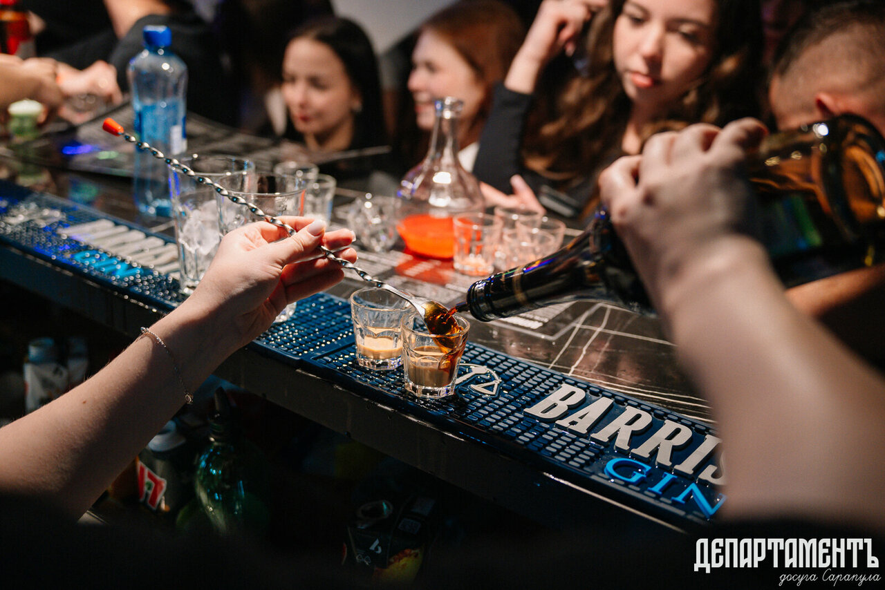 Сексуалды даяшылар бар паб