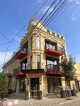 Neko (Buynakskogo Street, 4) ، شبابيك