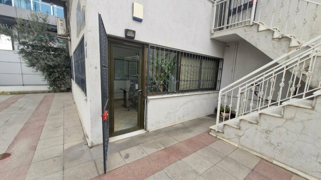 Construction equipment and machinery Yalikon Construction, Izmir, photo