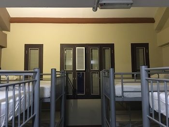 Фото Adamson Lodge - Hostel