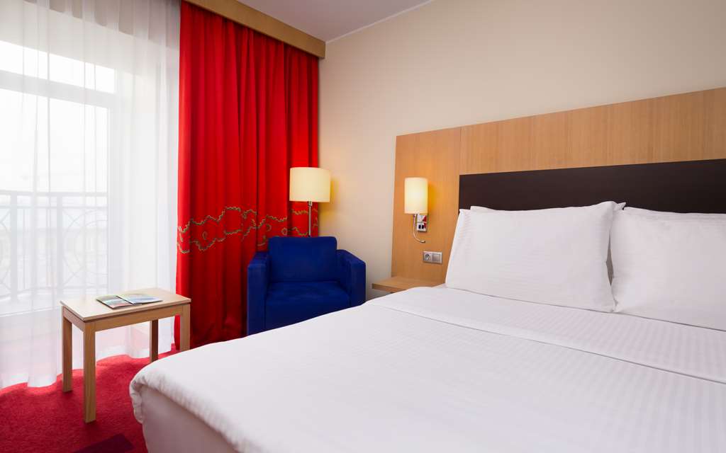 Фото Cosmos St. Petersburg Nevsky Hotel