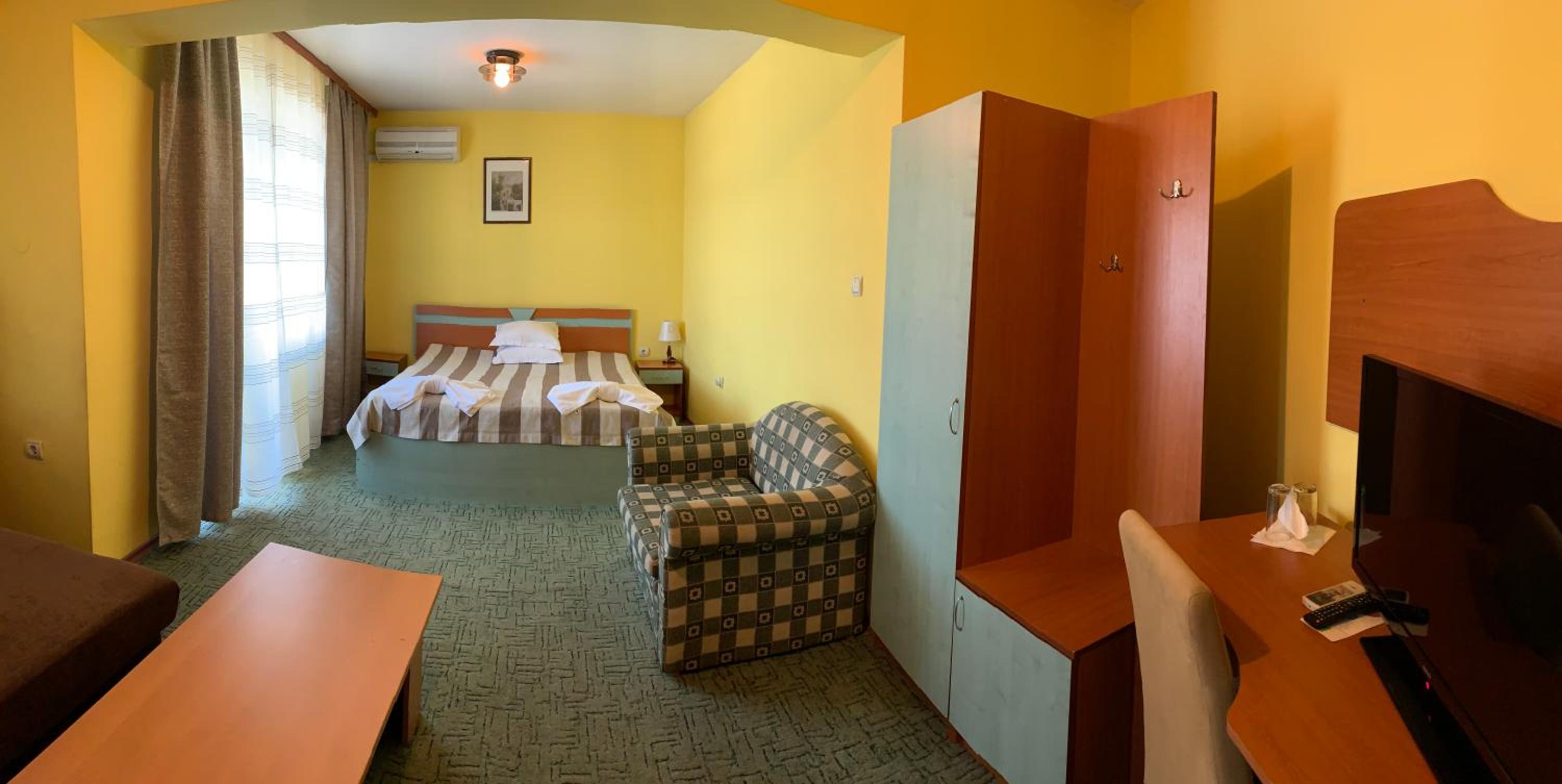Фото Hotel Alpha