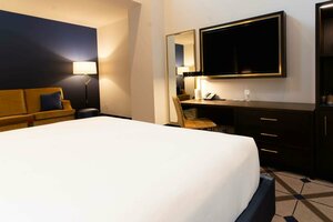 Гостиница The Exchange Sacramento, Curio Collection by Hilton