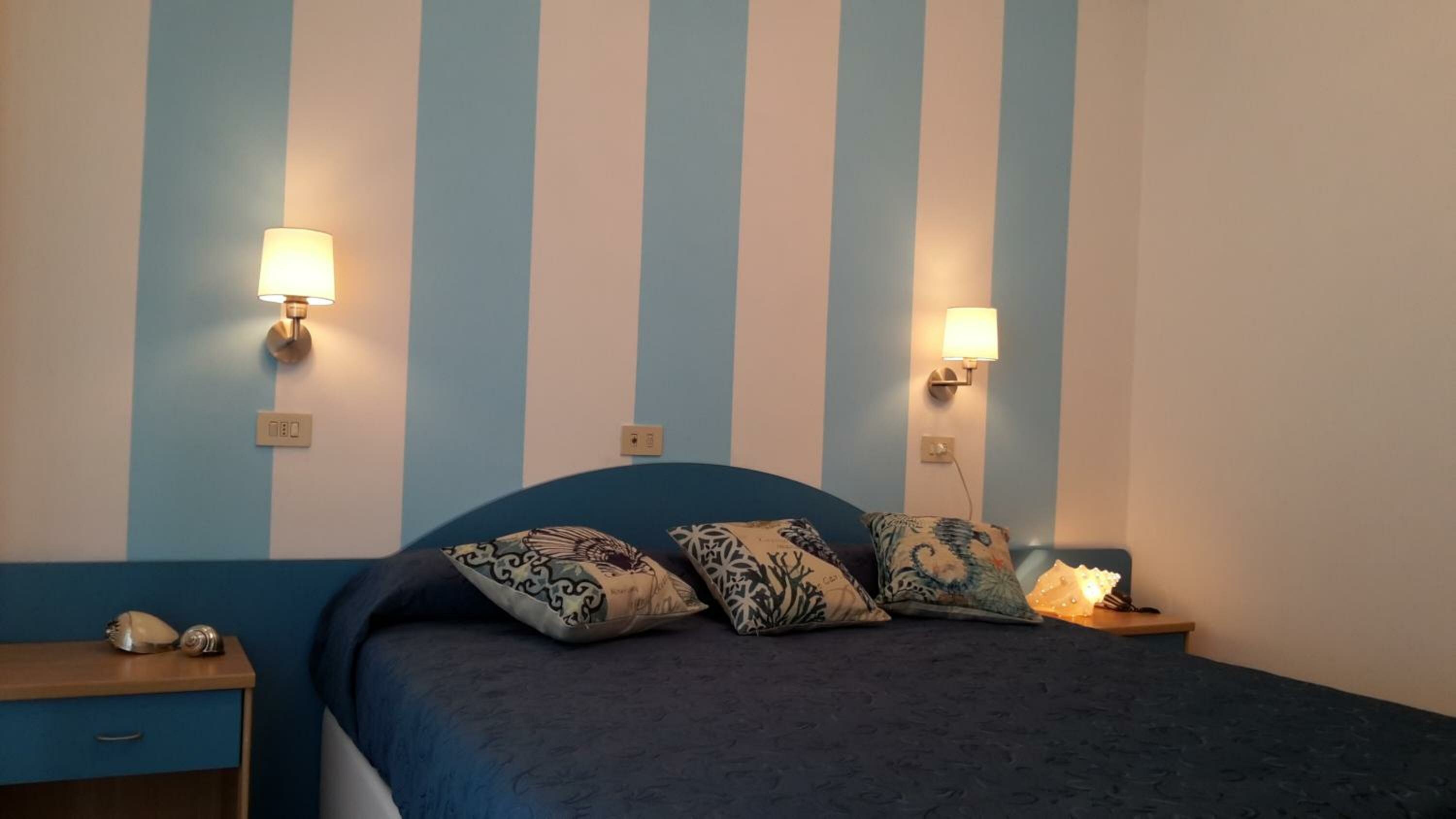 Фото Hotel Mon Pays