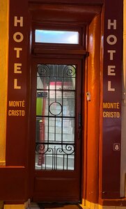 Гостиница Hotel Monte Cristo в Марселе