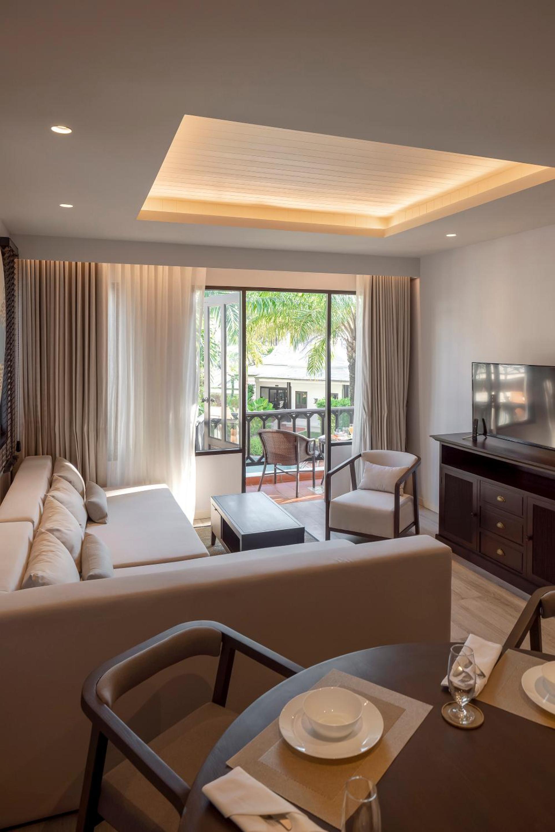 Фото The Pe La Resort, Phuket