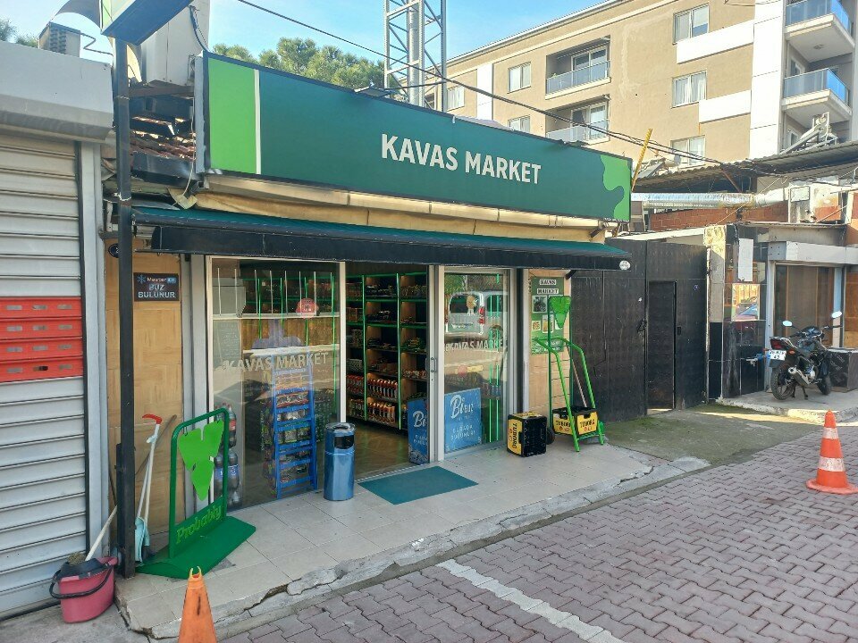 Beer shop Kavas Market, Izmir, photo