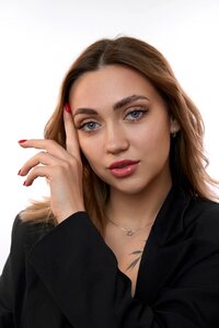 «Gloss Up Lash & Nails» фото 1