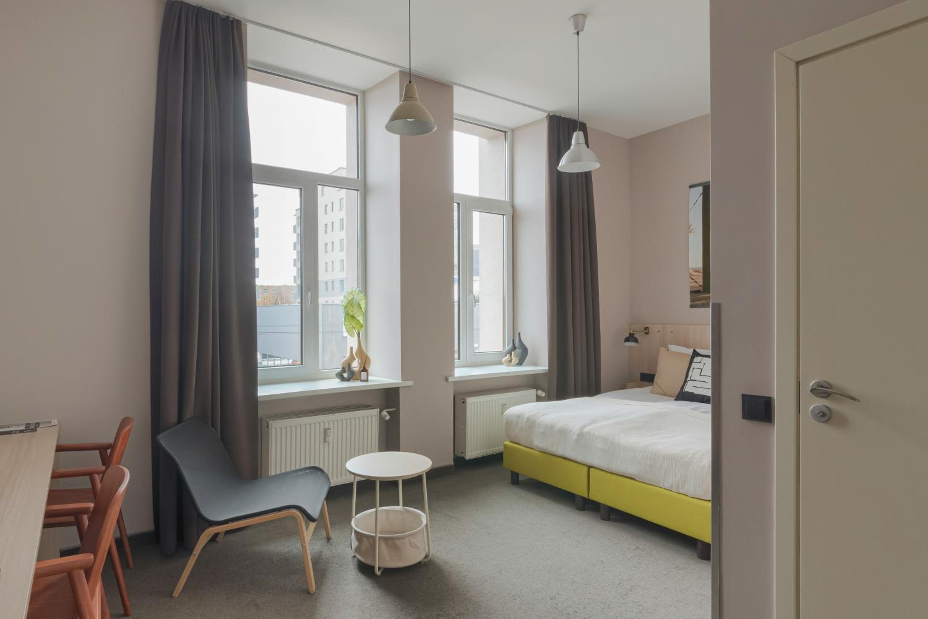 Фото Corner Hotel