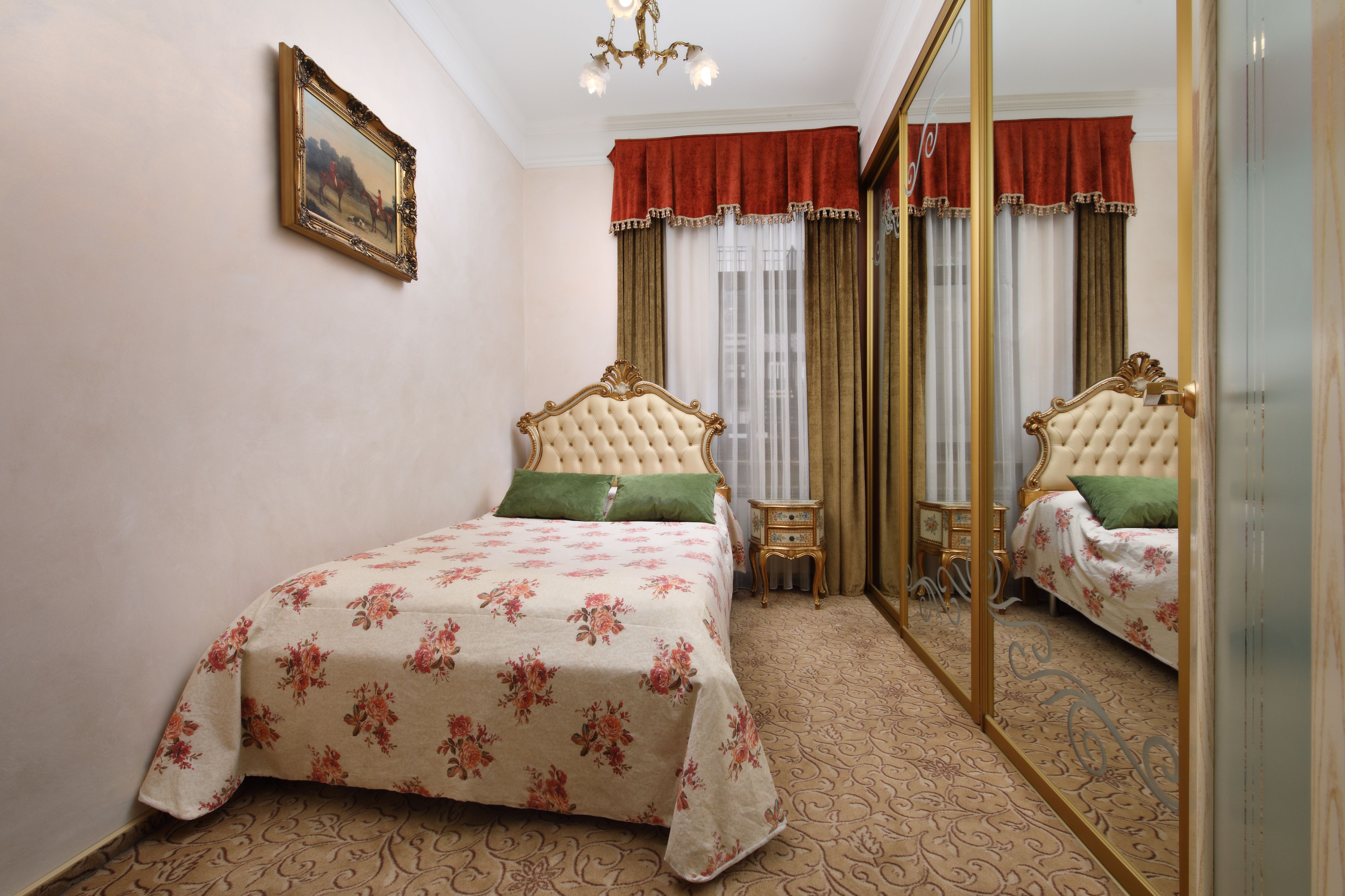 Фото Dombai Palace