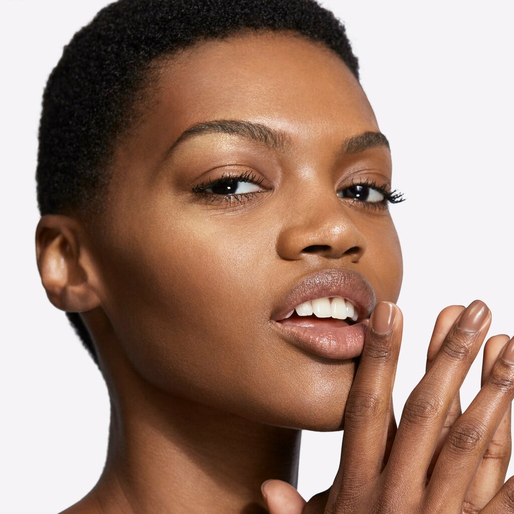 Perfume and cosmetics shop M. A. C, Dubai, photo