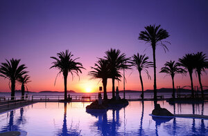 Гостиница Hotel Silken Axis Vigo