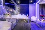 Alex Hotels (Daniila Kharmsa Street, 4) ، فندق