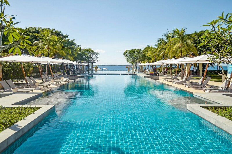 Гостиница Crimson Resort and SPA Mactan