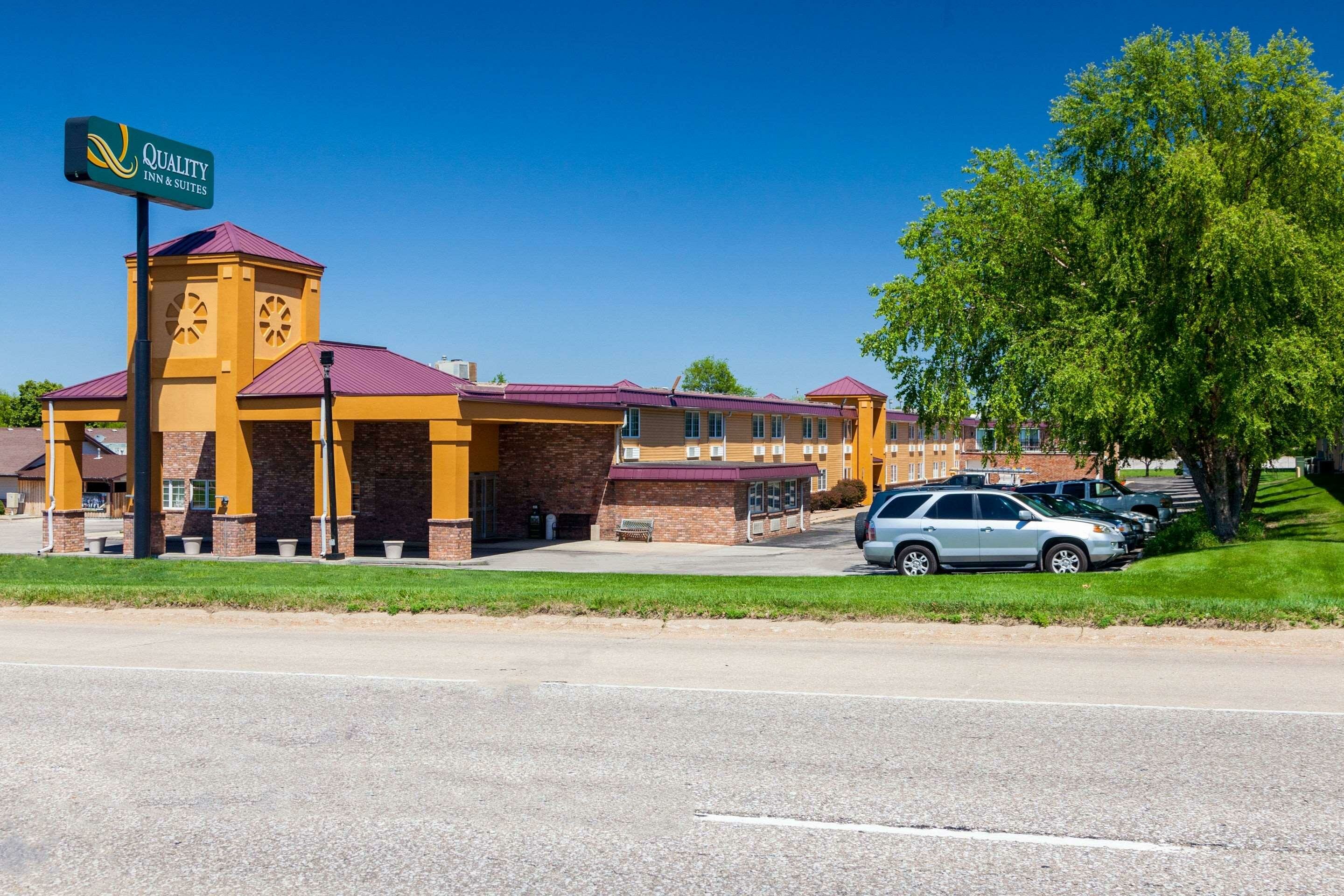 Фото Quality Inn & Suites