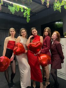 Лес Хаус