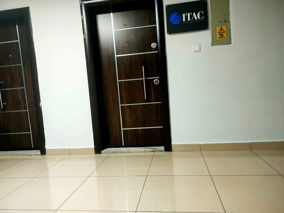 Dealing center Itac, Konya, photo