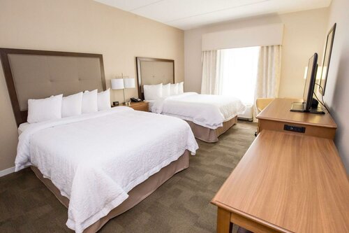 Гостиница Hampton Inn & Suites Pittsburgh/Harmarville