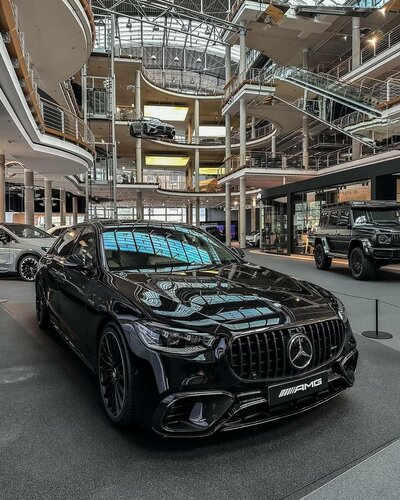 Автосалон Шэмс Авто Групп, Мәскеу, фото