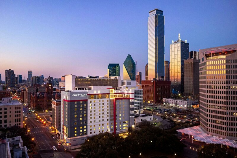 Гостиница Courtyard by Marriott Dallas Downtown/Reunion District в Далласе