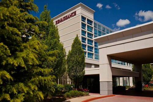 Гостиница Renaissance Newark Airport Hotel в Элизабет