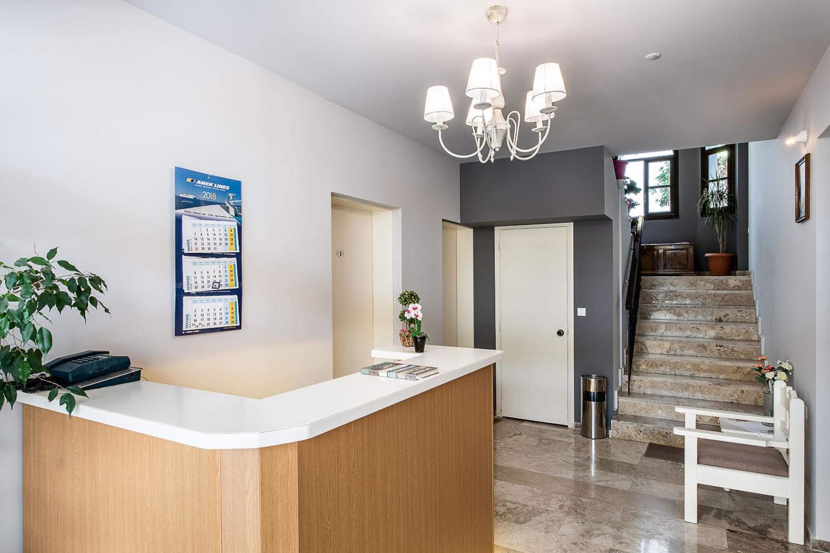 Фото Hotel Koukouras