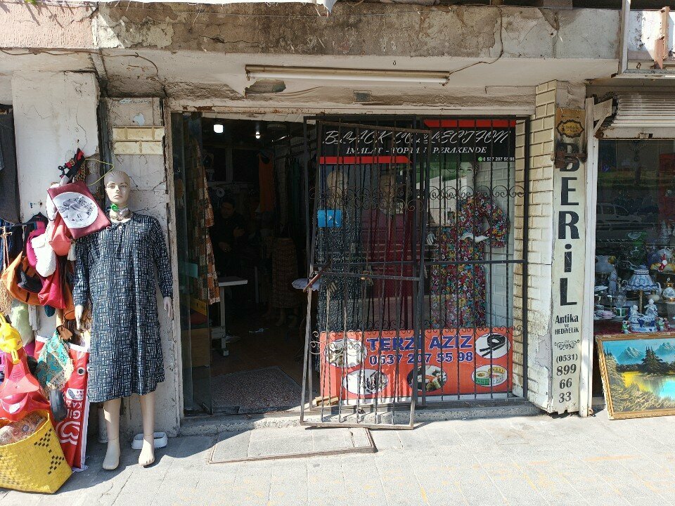 Clothing store Black Collection, Izmir, photo