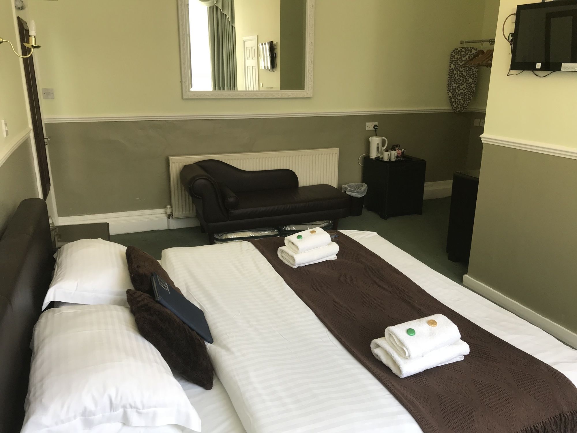 Фото Kempfield House Hotel