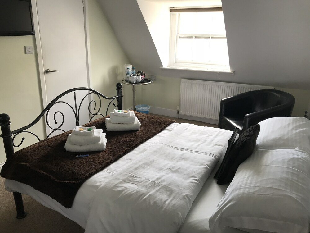 Фото Kempfield House Hotel