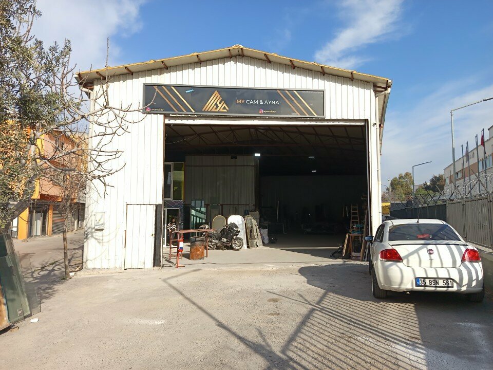 Glass workshop My Glass Mirror, Izmir, photo