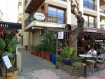 Dr. Pervin Leyla Ozulker (Izmir, Konak, Dr. Mustafa Enver Bey Avenue, 18), médicos privados