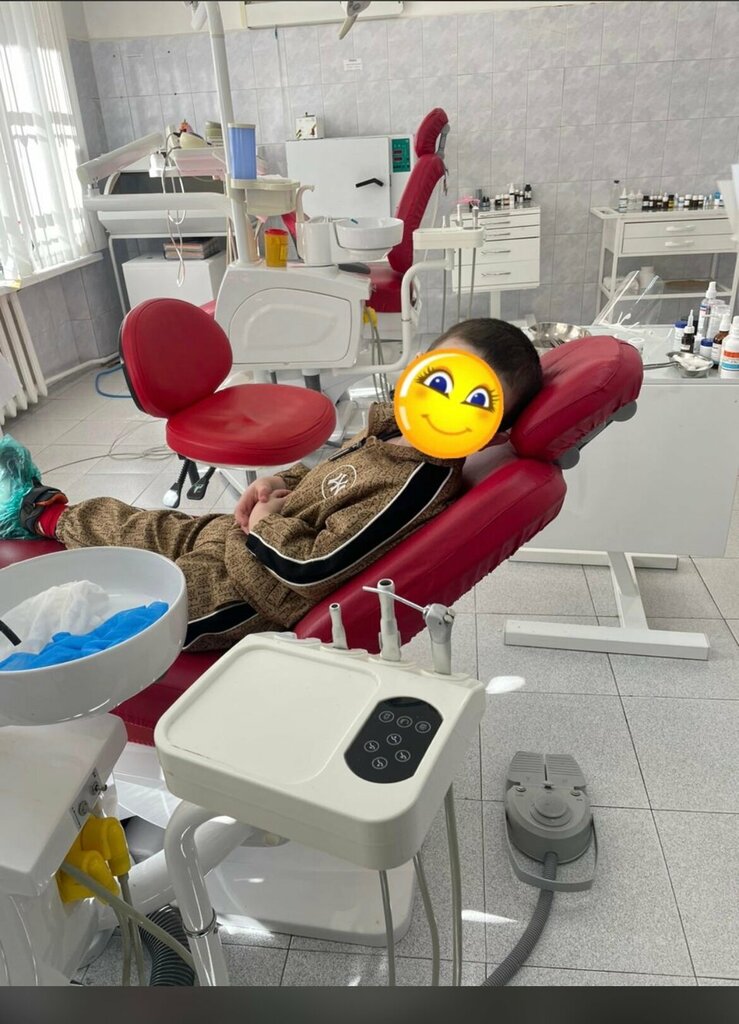 Clínica dental Ргауз Карачаевская центральная стоматологическая поликлиника, , foto
