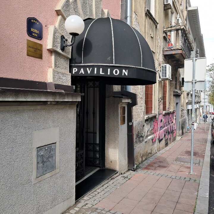 Фото Pavilion Hotel & Social Club