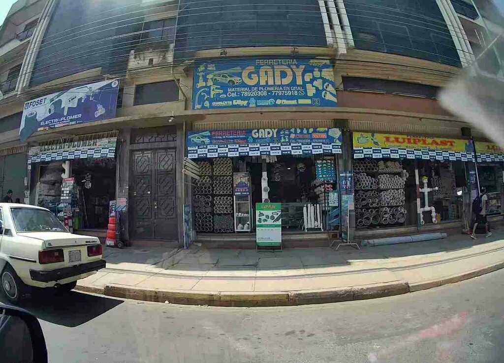 Hardware store Ferreteria Luiplast, Cochabamba, photo
