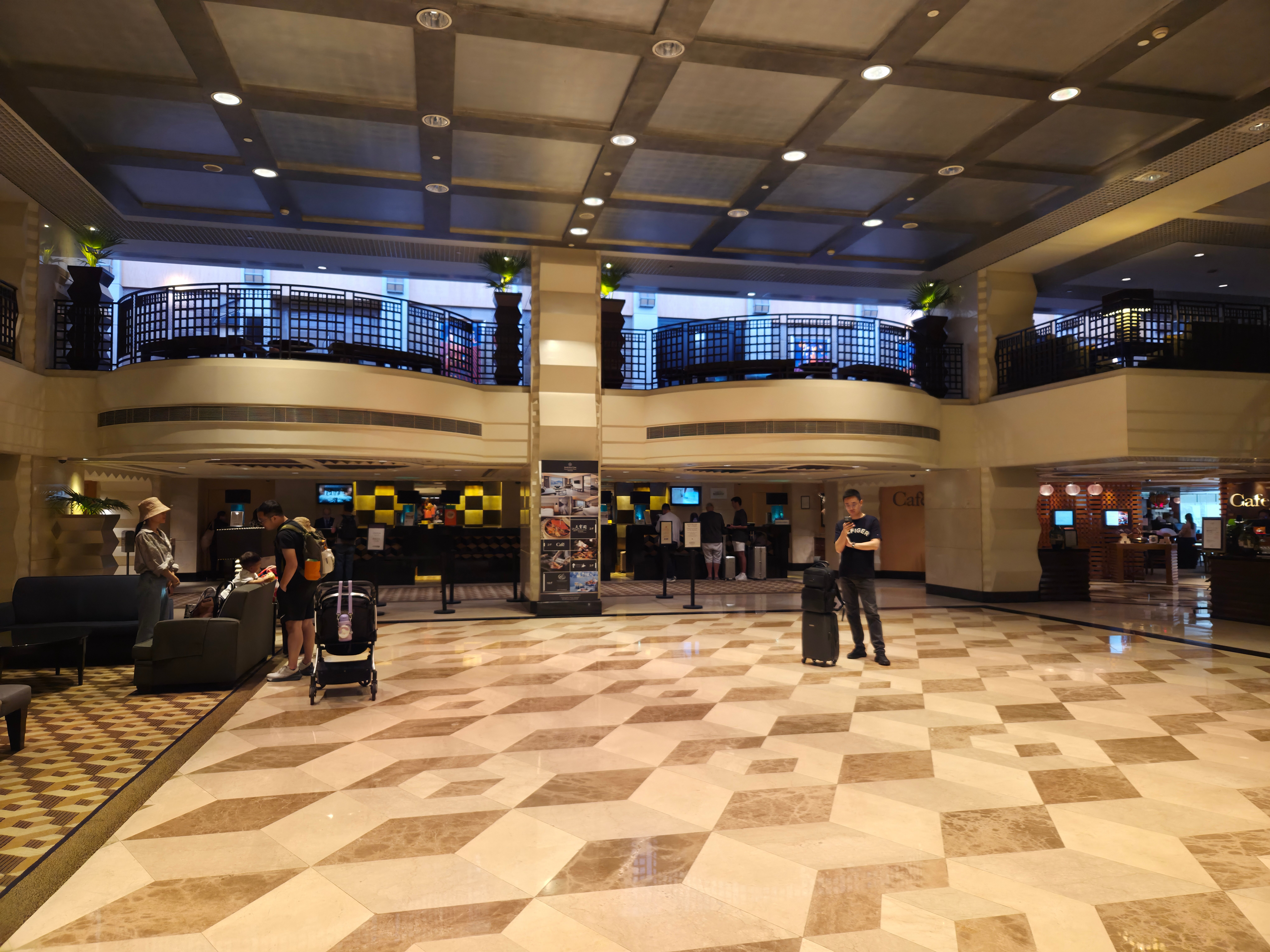 Фото Sheraton Hong Kong Hotel & Towers