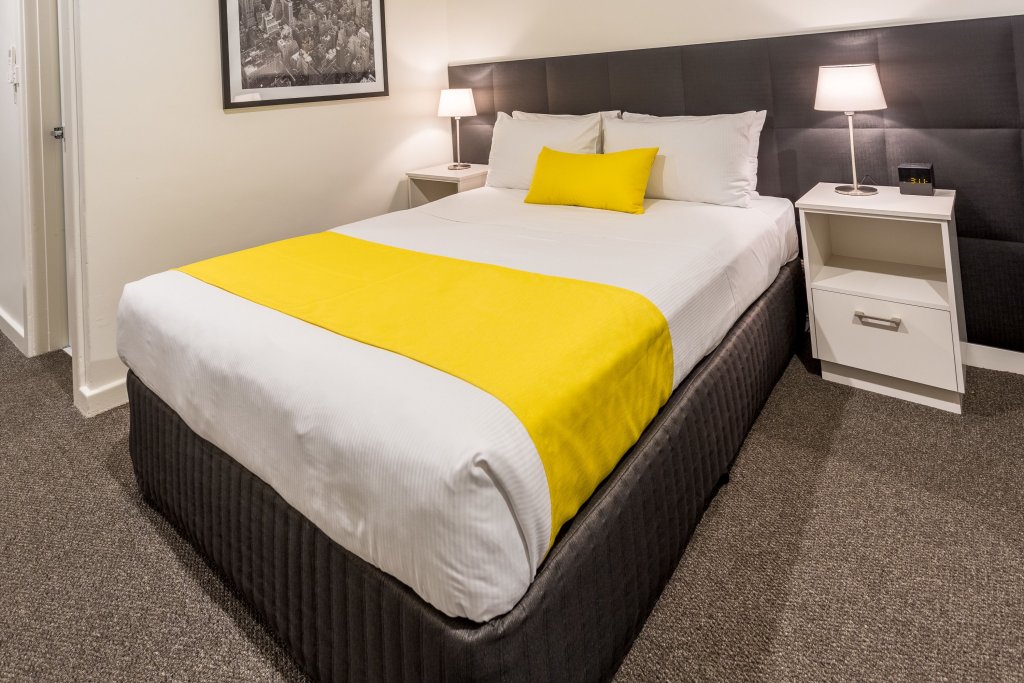 Фото Comfort Inn and Suites Manhattan