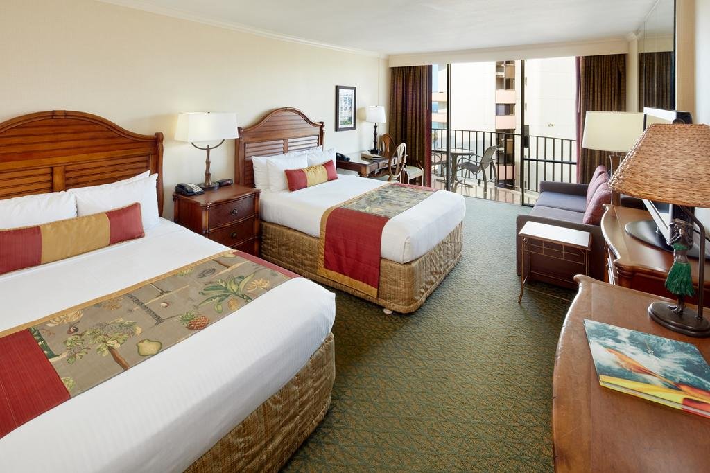 Фото Outrigger Waikiki Beach Resort