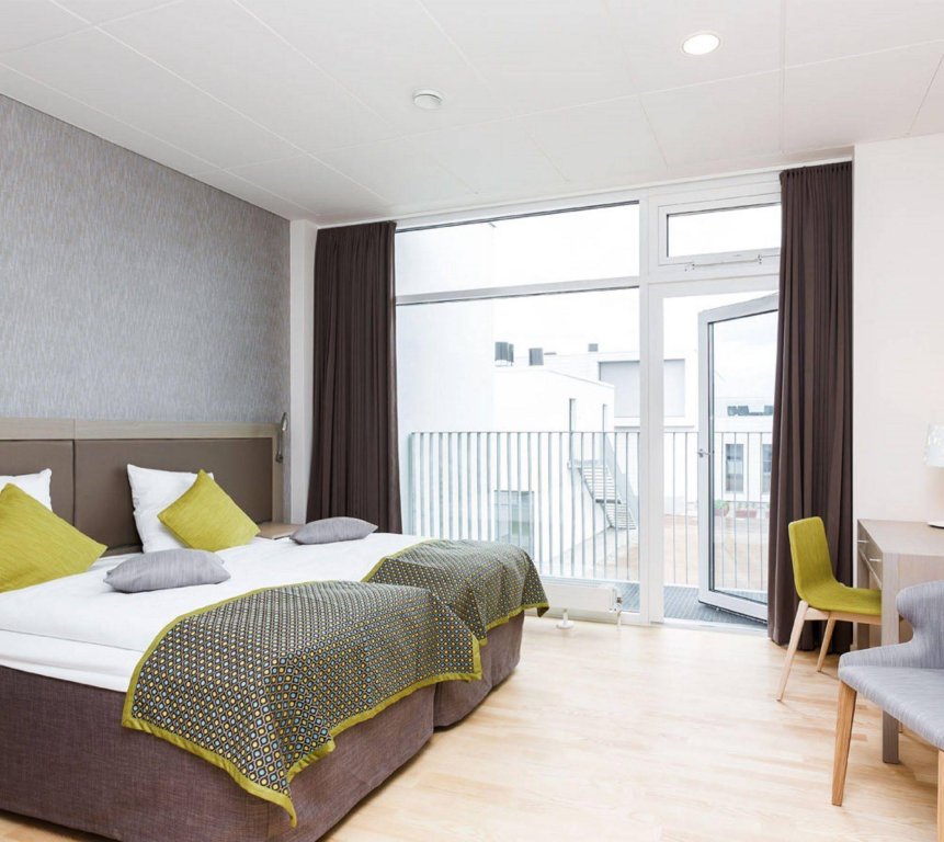 Фото отеля 1