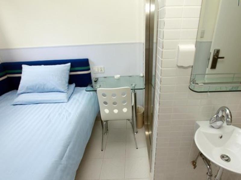 Фото Haiyou Shenzhen Luohu Port International Trade Hotel