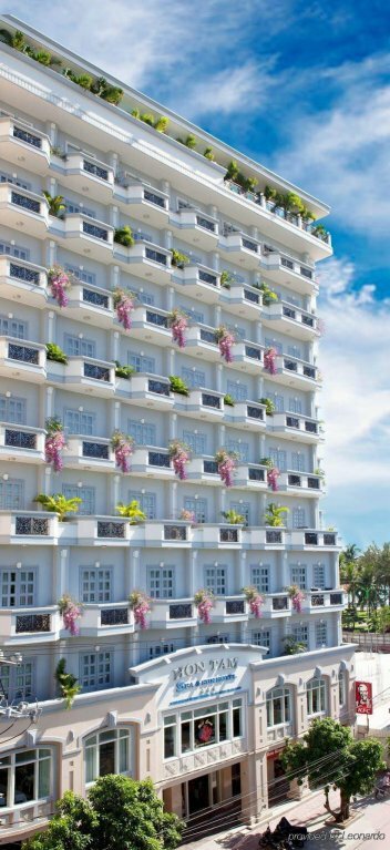Гостиница Best western Sea and Sun Hotel в Нячанге