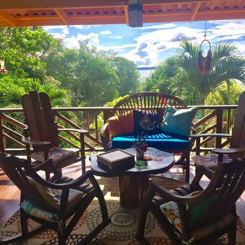 Гостиница Dolphin Bay Hideaway в Бокас-дель-Торо