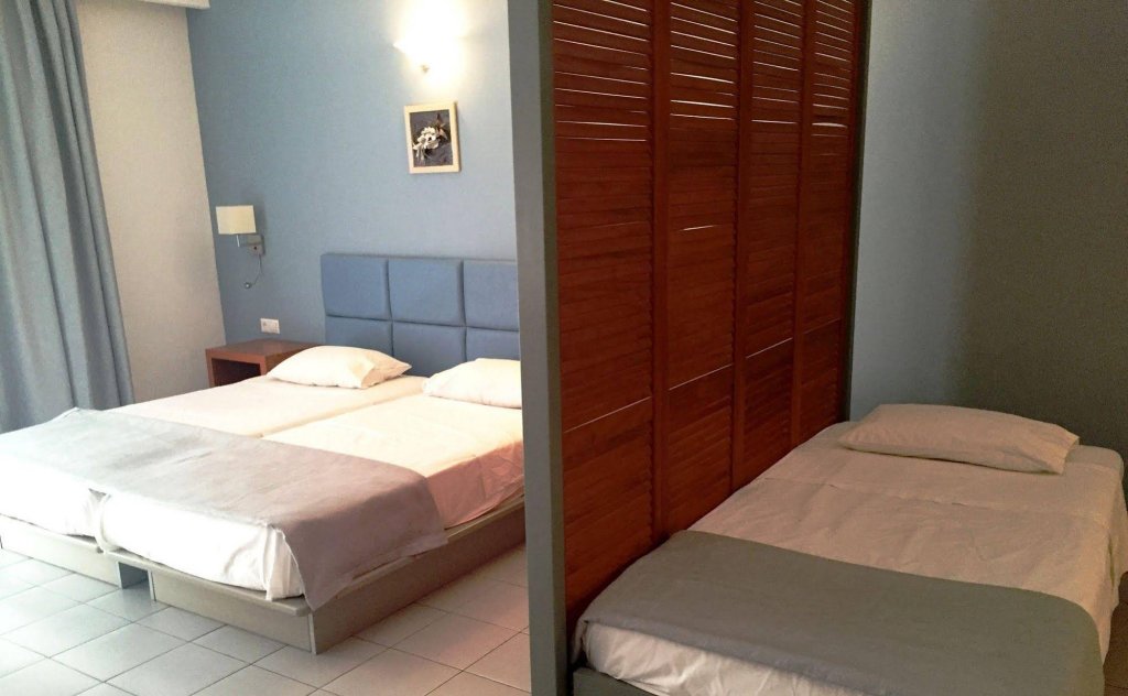 Фото Caravel Apartment Hotel