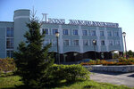 Дом культуры (ulitsa Oktyabrskoy Revolyutsii, 98), centro cultural