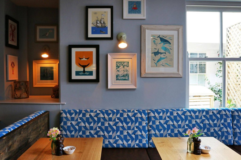 Фото The Bull Hotel