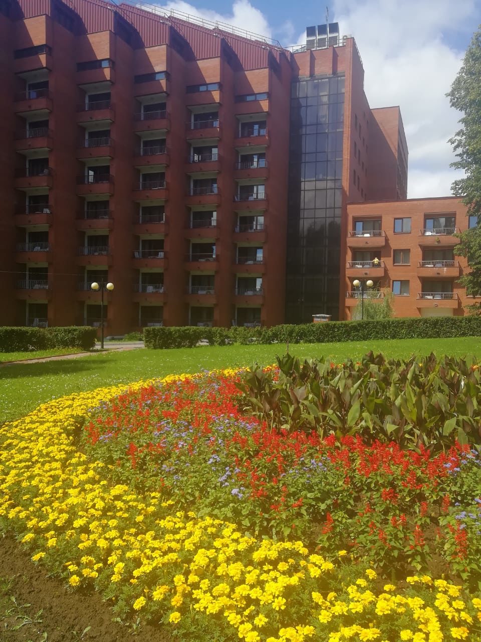 Фото отеля 1