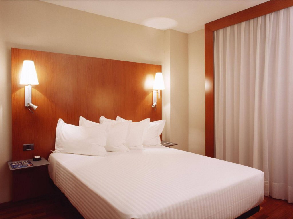 Фото Ac Hotel Sevilla Fórum by Marriott