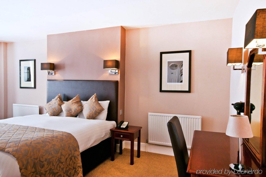 Фото The Durley Dean Hotel