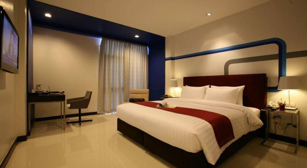 Фото Fx Hotel Metrolink Makkasan