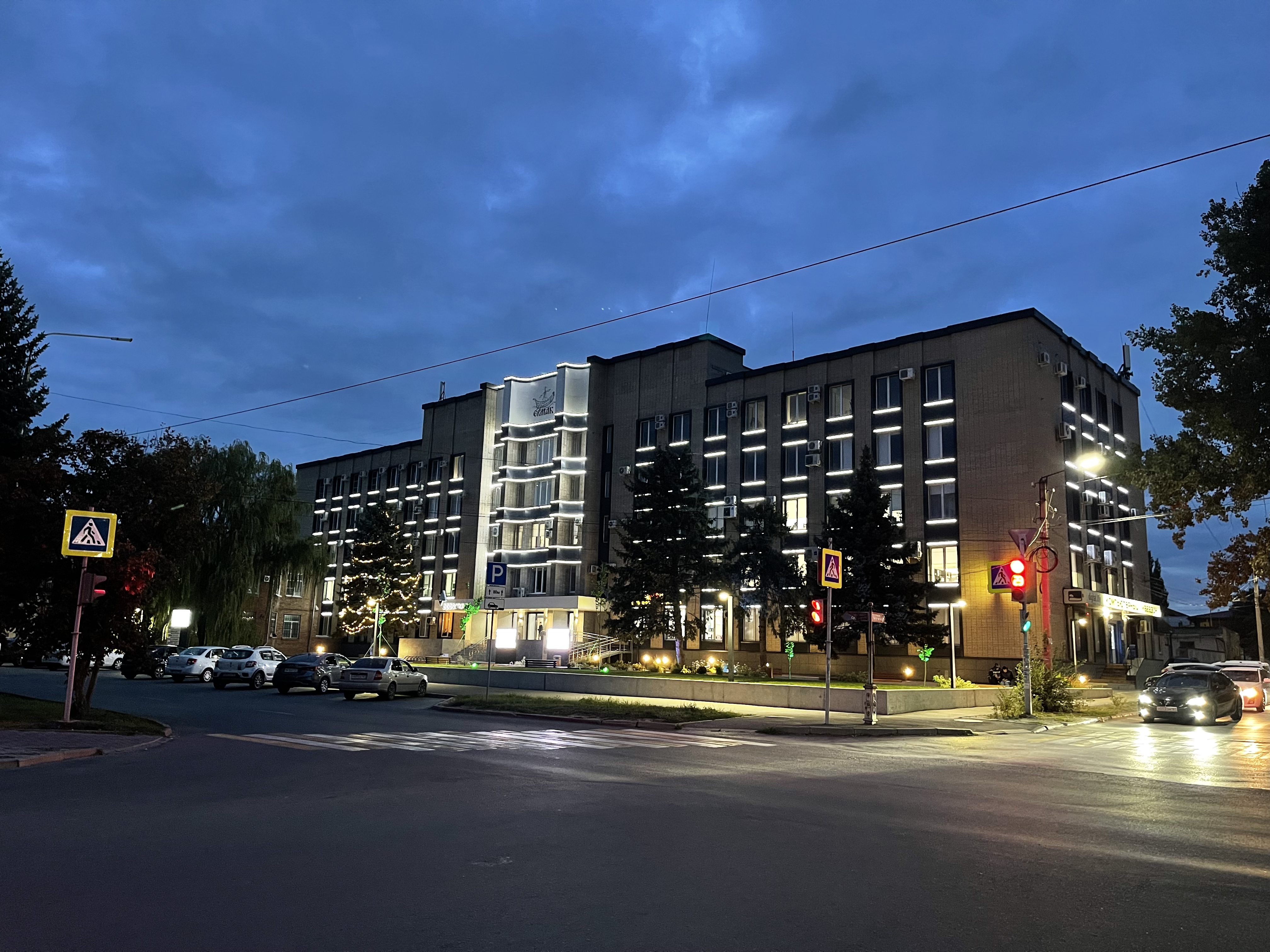 Фото отеля 1